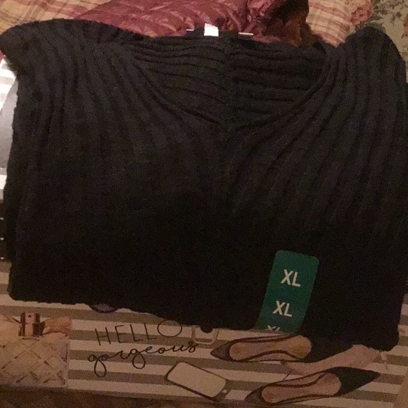 Beatrix OST Black Sweater - Picture 2 of 3